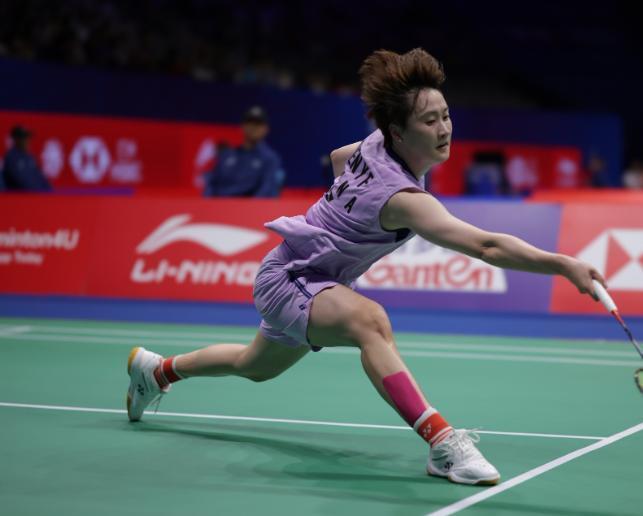 对阵东道主, 的领先, https